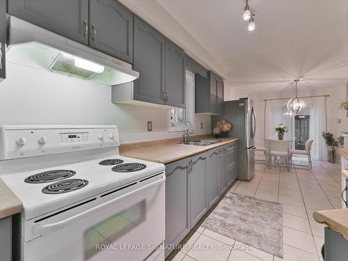 47 Manorwood Crt, Caledon, ON - Indoor Photo Showing Kitchen