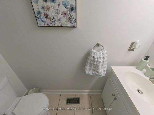 47 Manorwood Crt, Caledon, ON - Indoor Photo Showing Bathroom