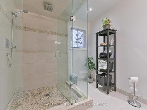 47 Manorwood Crt, Caledon, ON - Indoor Photo Showing Bathroom