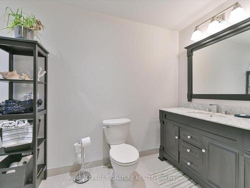 47 Manorwood Crt, Caledon, ON - Indoor Photo Showing Bathroom