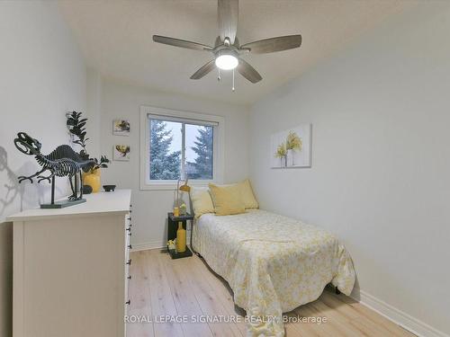 47 Manorwood Crt, Caledon, ON - Indoor Photo Showing Bedroom