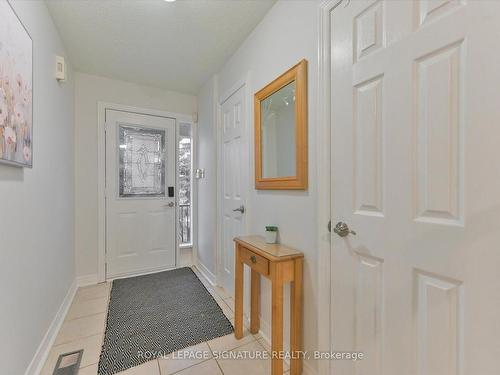 47 Manorwood Crt, Caledon, ON - Indoor Photo Showing Other Room