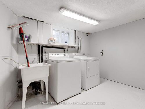 Main-739 Upper Gage Ave, Hamilton, ON - Indoor Photo Showing Laundry Room