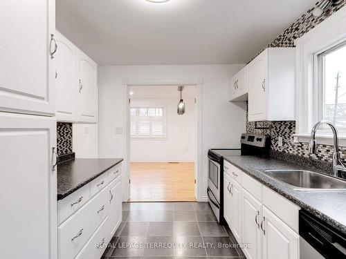 Main-739 Upper Gage Ave, Hamilton, ON - Indoor Photo Showing Kitchen