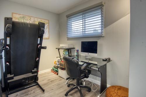 511 Duncan Avenue, Penticton, BC - Indoor Photo Showing Office