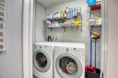 511 Duncan Avenue, Penticton, BC - Indoor Photo Showing Laundry Room