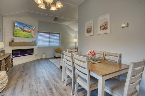 511 Duncan Avenue, Penticton, BC - Indoor Photo Showing Dining Room With Fireplace