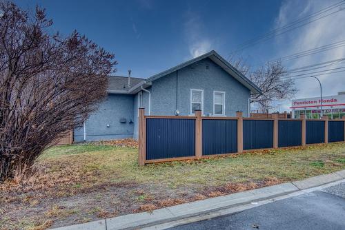 511 Duncan Avenue, Penticton, BC - Outdoor