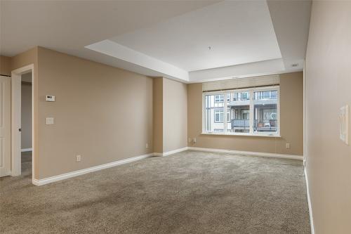 1303-3833 Brown Road, West Kelowna, BC - Indoor Photo Showing Other Room