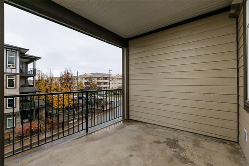 1303-3833 Brown Road, West Kelowna, BC - Outdoor With Balcony With Exterior