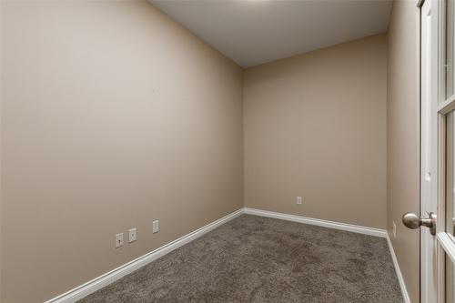 1303-3833 Brown Road, West Kelowna, BC - Indoor Photo Showing Other Room