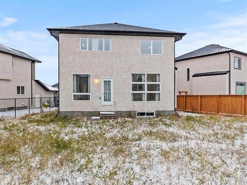 22 Mccrindle Bay, Winnipeg, MB 