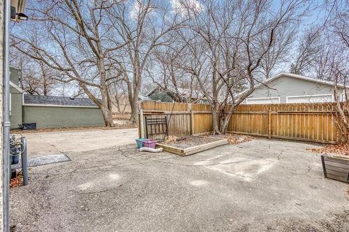 110 St Mary'S Rd, Winnipeg, MB 