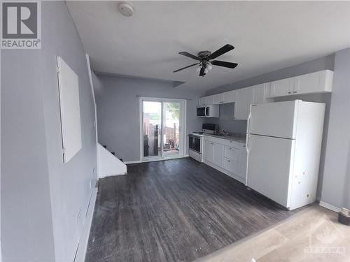 4559 Ste Catherine Street, The Nation (605 - The Nation Municipality), ON - Indoor Photo Showing Kitchen