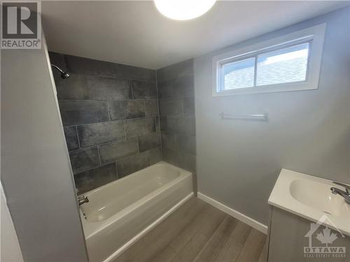 4559 Ste Catherine Street, The Nation (605 - The Nation Municipality), ON - Indoor Photo Showing Bathroom