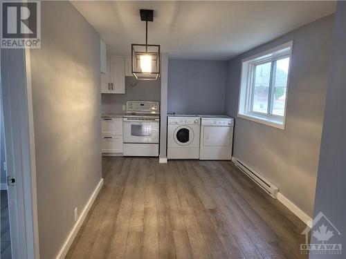 4559 Ste Catherine Street, The Nation (605 - The Nation Municipality), ON - Indoor Photo Showing Laundry Room