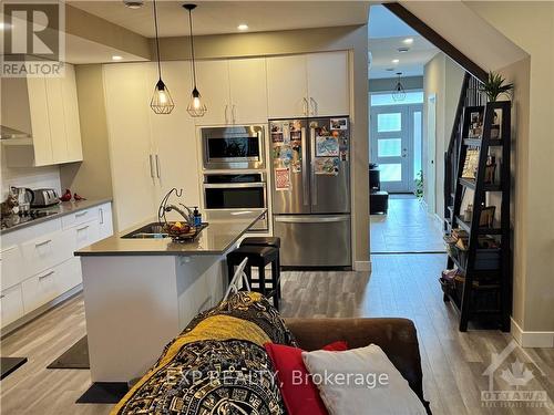 39 Bank Street, Prescott And Russell, ON - Indoor Photo Showing Kitchen