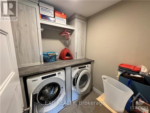 39 Bank Street, Prescott And Russell, ON - Indoor Photo Showing Laundry Room