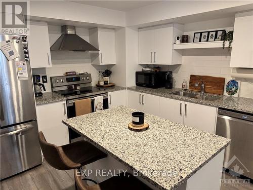 39 Bank Street, Prescott And Russell, ON - Indoor Photo Showing Kitchen