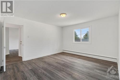 267 Michel Circle, Vanier And Kingsview Park (3402 - Vanier), ON - Indoor Photo Showing Other Room