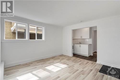 267 Michel Circle, Vanier And Kingsview Park (3402 - Vanier), ON - Indoor