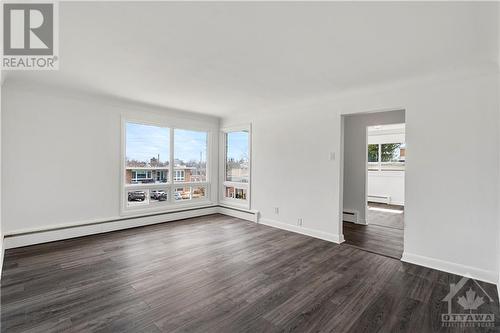 267 Michel Circle, Vanier And Kingsview Park (3402 - Vanier), ON - Indoor