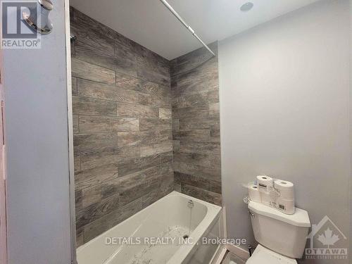 6-10 Labrosse Street, North Stormont, ON - Indoor Photo Showing Bathroom