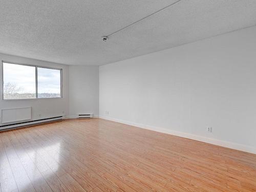 Master bedroom - 602-2250 Boul. Thimens, Montréal (Saint-Laurent), QC - Indoor Photo Showing Other Room