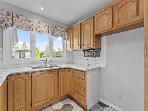 Kitchen - 1411 Rue Principale, Saint-Valérien-De-Milton, QC - Indoor Photo Showing Kitchen With Double Sink