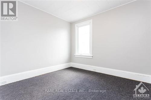 57 Lees Avenue, Ottawa, ON - Indoor Photo Showing Other Room