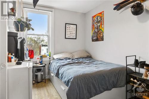 422/424 Nelson Street, Lower Town - Sandy Hill (4004 - Sandy Hill), ON - Indoor Photo Showing Bedroom