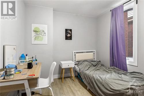 422/424 Nelson Street, Lower Town - Sandy Hill (4004 - Sandy Hill), ON - Indoor Photo Showing Bedroom