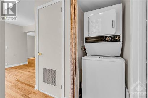 120 Lewis Street, Ottawa Centre (4104 - Ottawa Centre/Golden Triangle), ON - Indoor Photo Showing Laundry Room