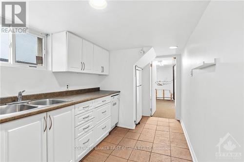 298 Duncairn Avenue, Ottawa, ON - Indoor Photo Showing Kitchen With Double Sink