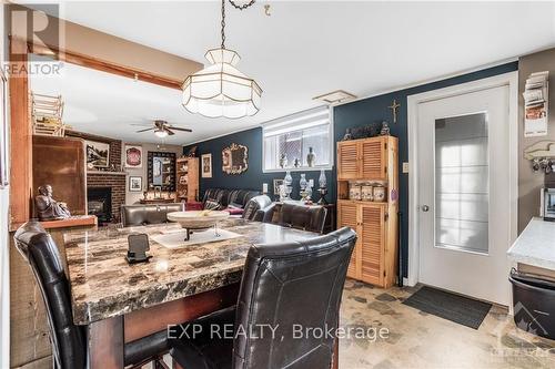 816 Charles Emile Street, Prescott And Russell, ON - Indoor Photo Showing Dining Room