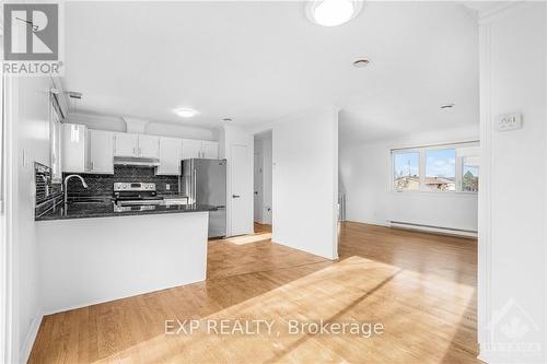 816 Charles Emile Street, Prescott And Russell, ON - Indoor Photo Showing Kitchen