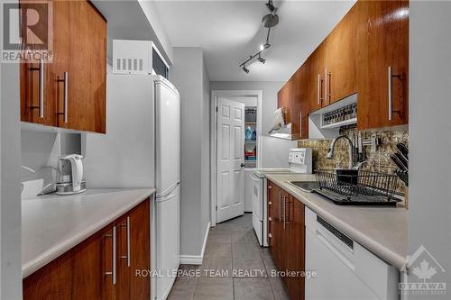 1 - 513 King Edward Avenue, Ottawa, ON - Indoor Photo Showing Kitchen