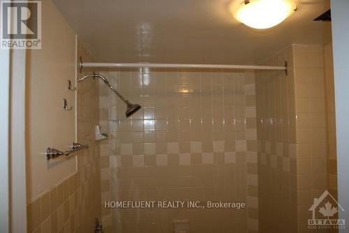 209 Loretta Avenue, Ottawa, ON - Indoor Photo Showing Bathroom