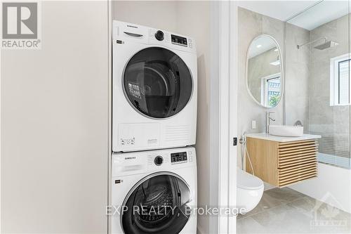 26 Henry Street, Ottawa, ON - Indoor Photo Showing Laundry Room