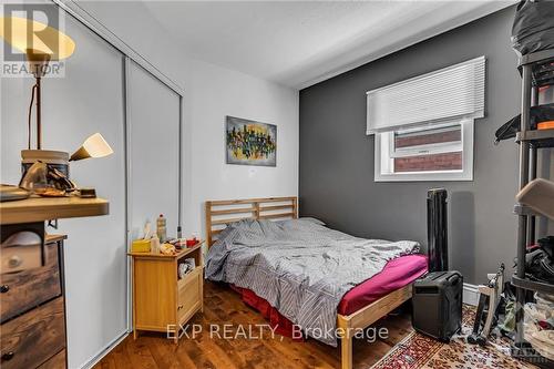 558 Gilmour Street, Ottawa, ON - Indoor Photo Showing Bedroom