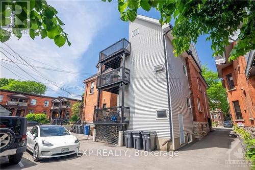 558 Gilmour Street, Ottawa, ON - Outdoor