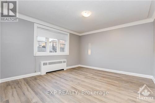 214 Carillon Street, Ottawa, ON - Indoor Photo Showing Other Room