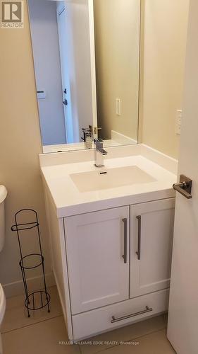 2206 - 2087 Fairview Street, Burlington, ON - Indoor Photo Showing Bathroom