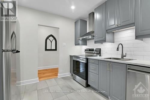 22-24 Byron Avenue, Ottawa, ON - Indoor Photo Showing Kitchen With Upgraded Kitchen