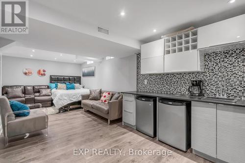 319 Powys Street, Milton, ON - Indoor Photo Showing Kitchen