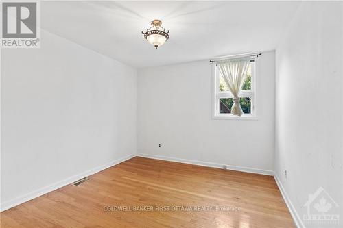 1174 Clyde Avenue, Ottawa, ON - Indoor Photo Showing Other Room