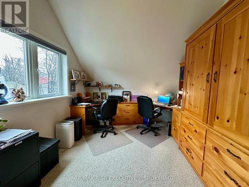 74 Pegg Road, Rideau Lakes, ON - Indoor Photo Showing Office