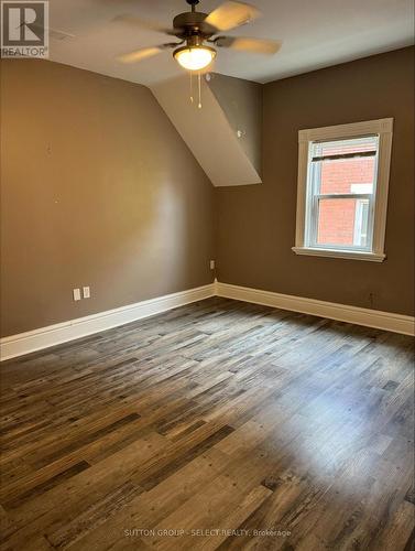 102 Mcclary Avenue, London, ON - Indoor Photo Showing Other Room