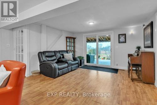 1710 County Road 10, Prince Edward County (Athol), ON - Indoor Photo Showing Living Room