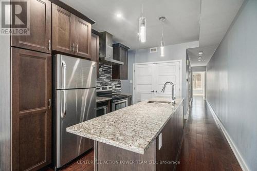 453 Booth Street, Ottawa, ON - Indoor Photo Showing Kitchen With Stainless Steel Kitchen With Upgraded Kitchen